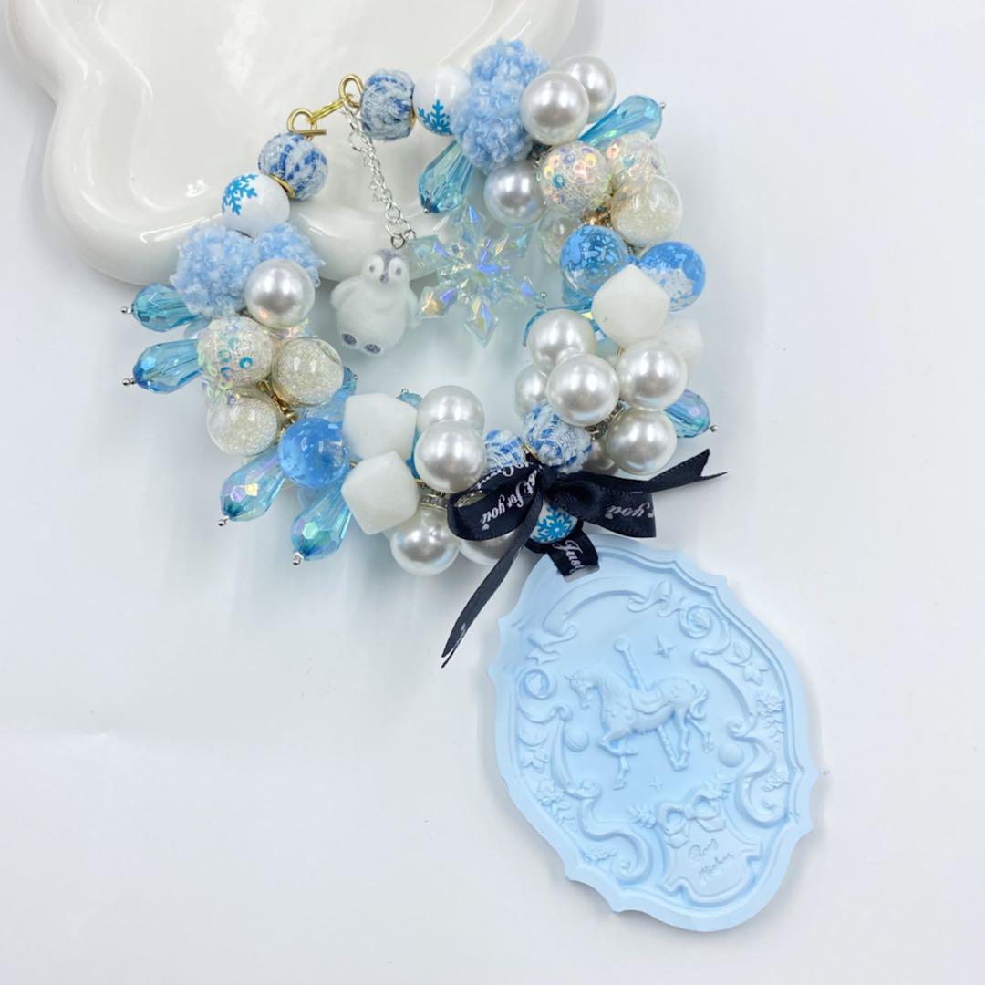 ぺんちゃんのアイスランド - 高品質ペンギン、雪花、氷柱パーツ&2種類の雪花、海の墨絵、氷ふわふわ、角砂糖ビーズ&粉雪流砂ボトル - Kosbling - beads