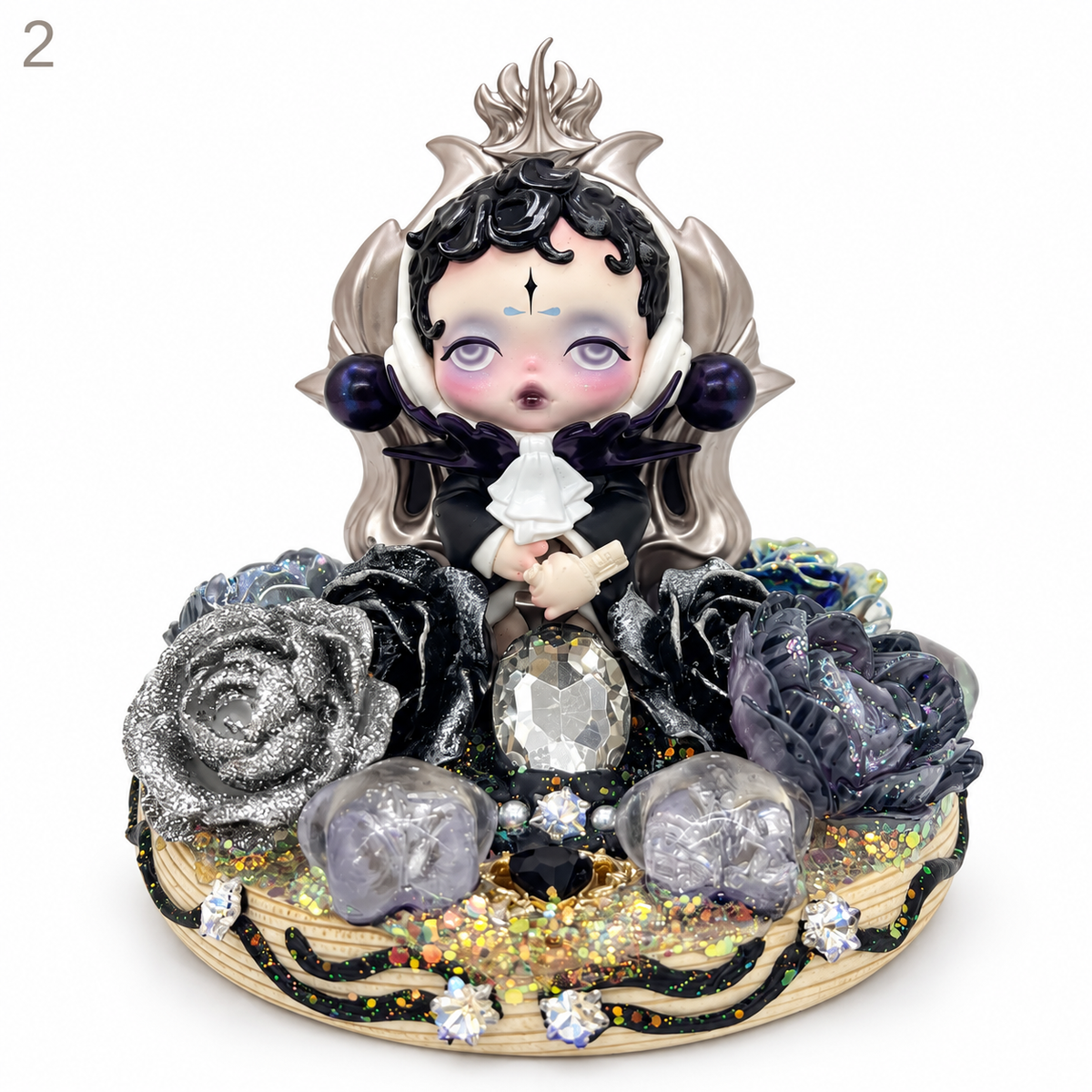 Kosbling In Stock- Ornament with a wooden base