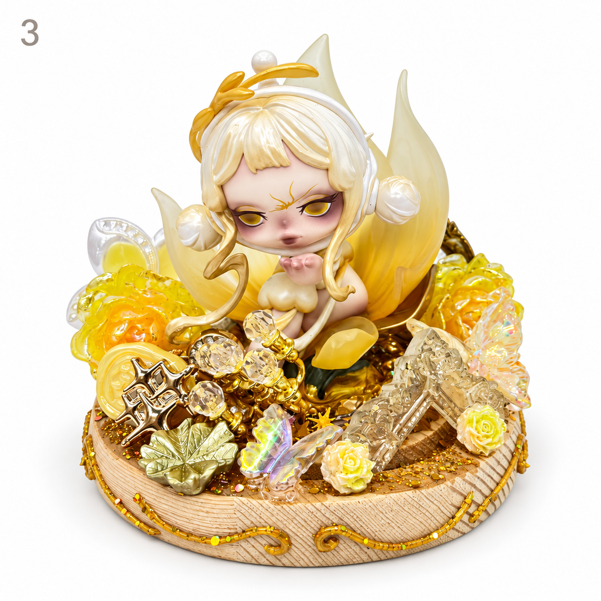 Kosbling In Stock- Ornament with a wooden base