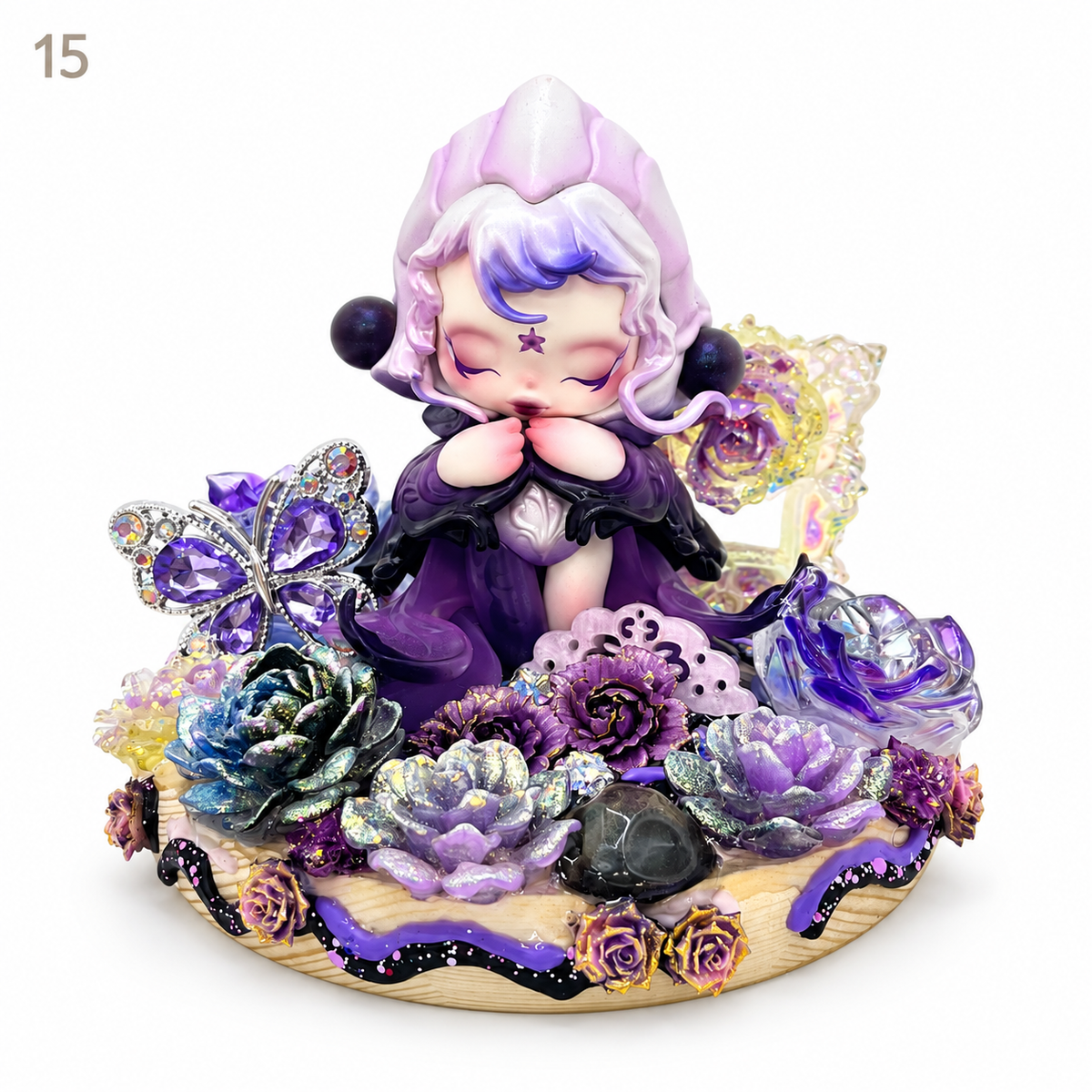 Kosbling In Stock- Ornament with a wooden base