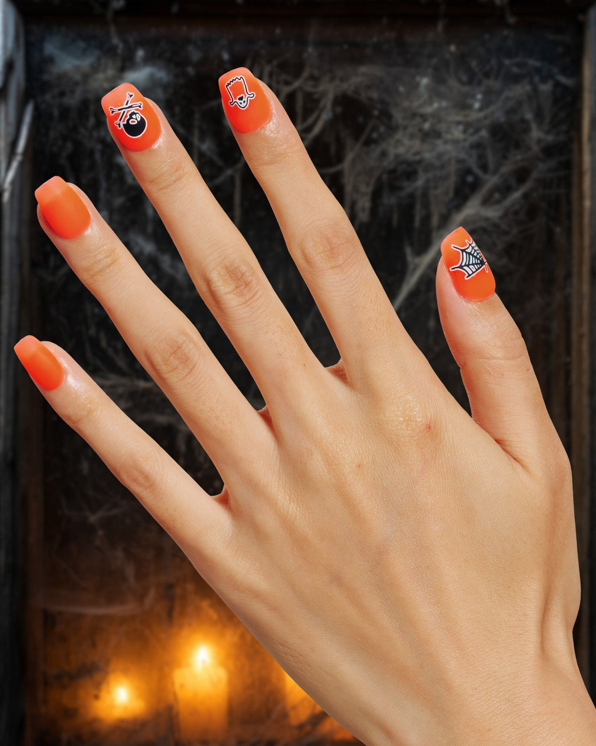 KOSBLING nail studio — Warning