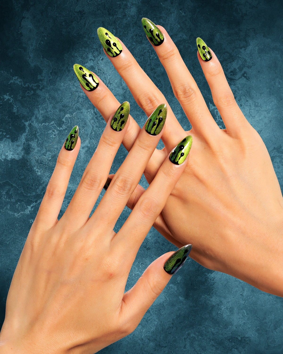 KOSBLING nail studio — Cat Eye / Venomous Green
