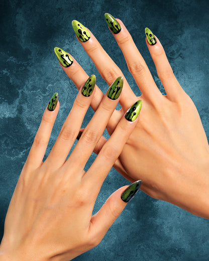 KOSBLING nail studio — Cat Eye / Venomous Green