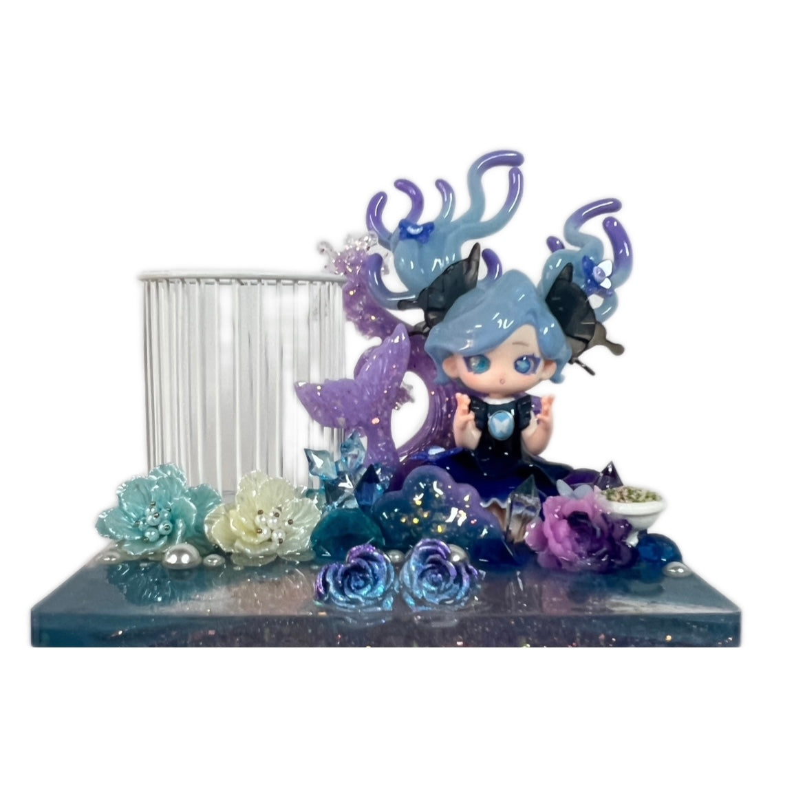 Handmade Resin Stand with Doll Brush Holder & Phone Stand Feature Blind Bag 2