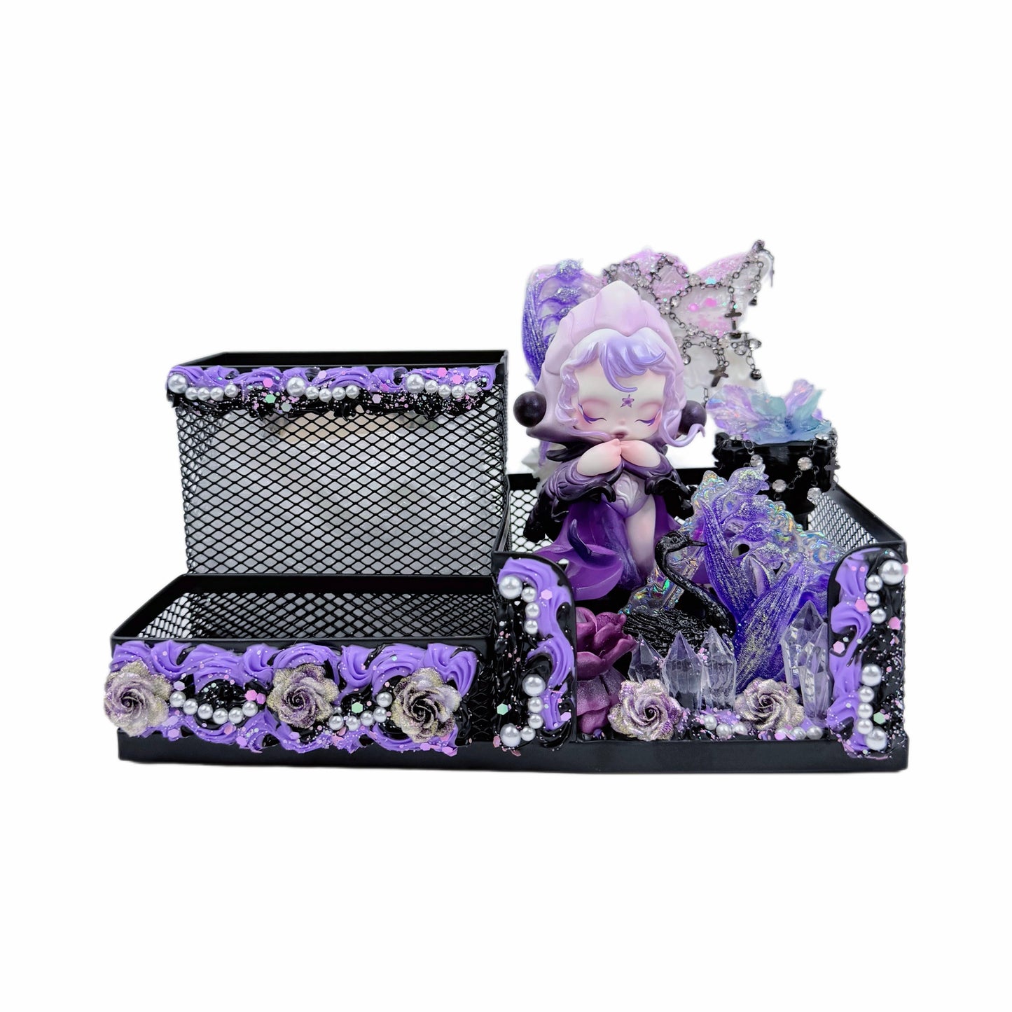 Handmade mesh desk organizer