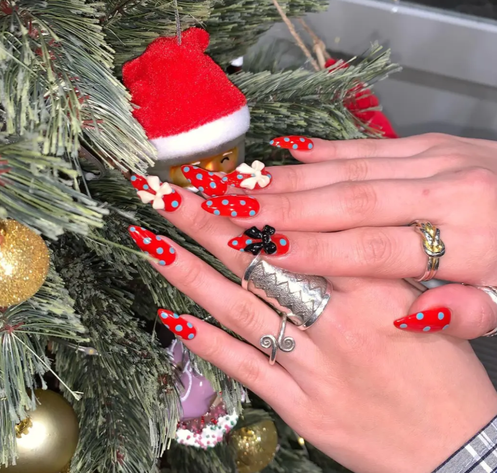 KOSBLING nail studio — Jingle Belle