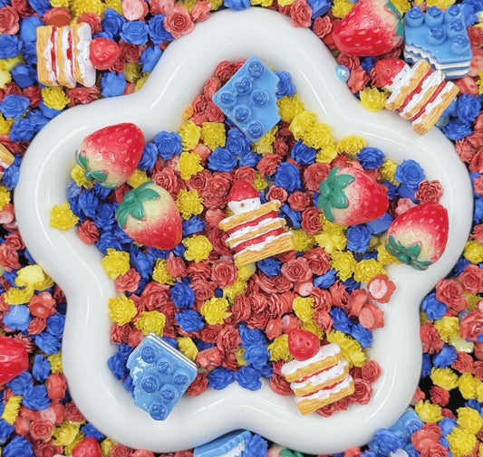 マリオケーキタイム ‐ 3種類のケーキパーツ＆三原色のストーンウォッシュのソフト花 - Kosbling - beads
