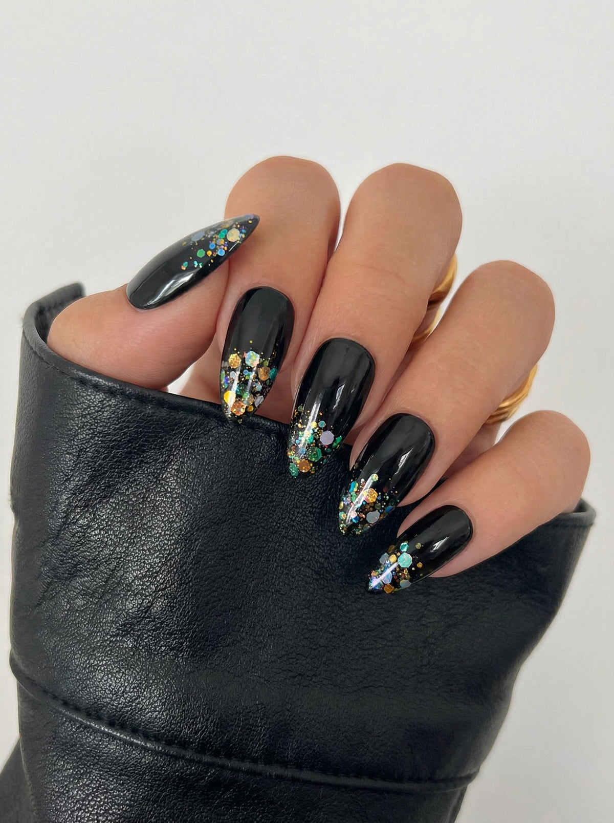 KOSBLING nail studio — Black Swan+