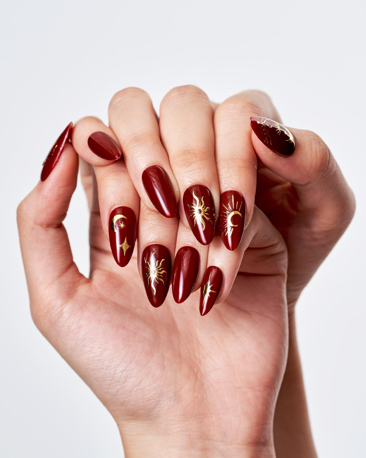 KOSBLING nail studio — Witch Symbol / Red Almond