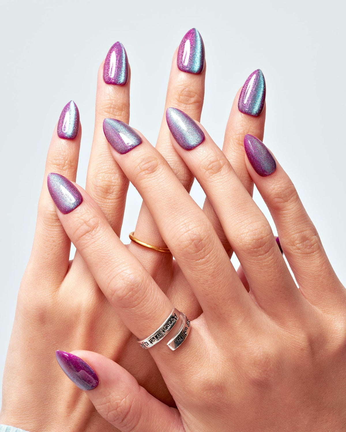 KOSBLING nail studio — Cat Eye / Mermaid Grape / Short Almond+