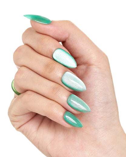 KOSBLING nail studio — Cat Eye / Icy Mint