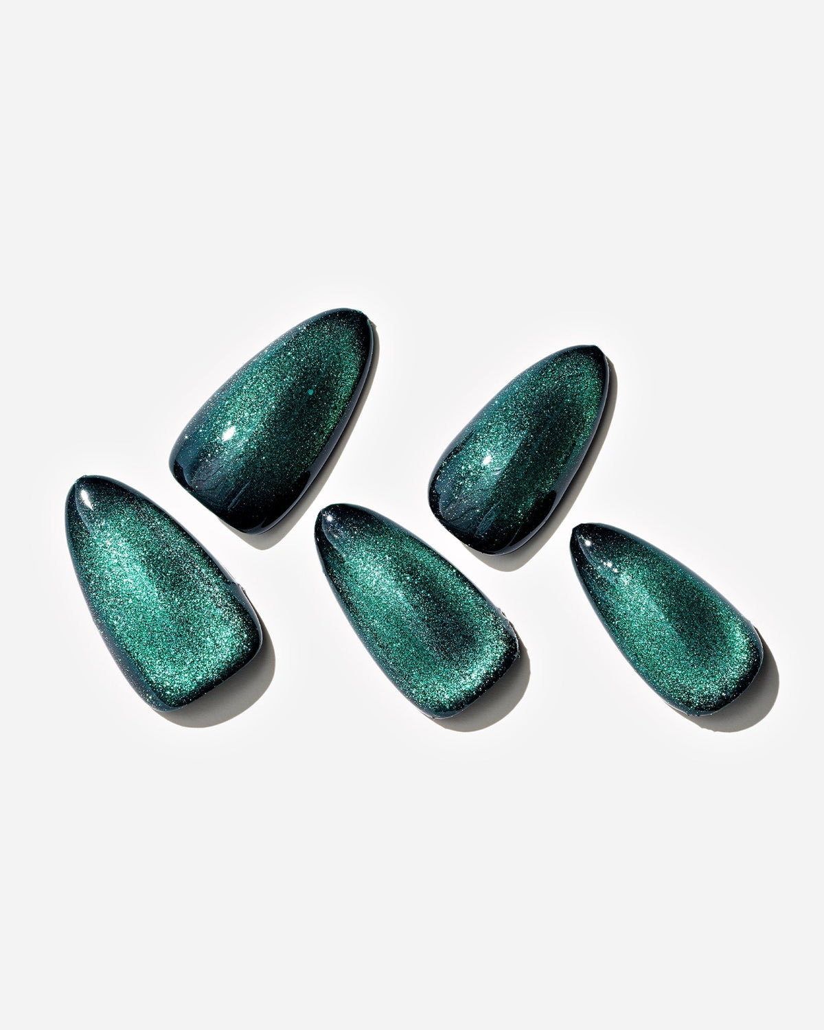 KOSBLING nail studio — Cat Eye / Emerald / Medium Almond