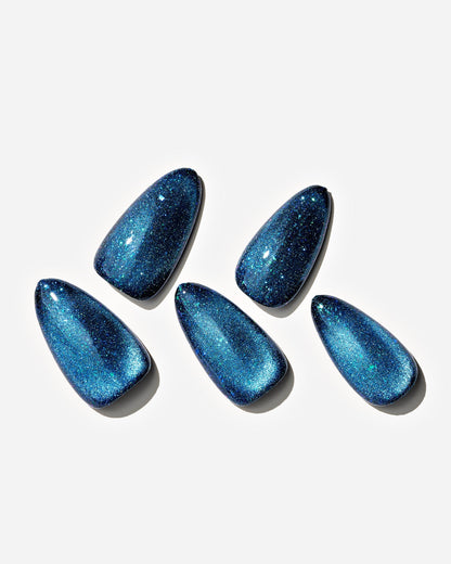 KOSBLING nail studio — Cat Eye / Sapphire B / Medium Almond
