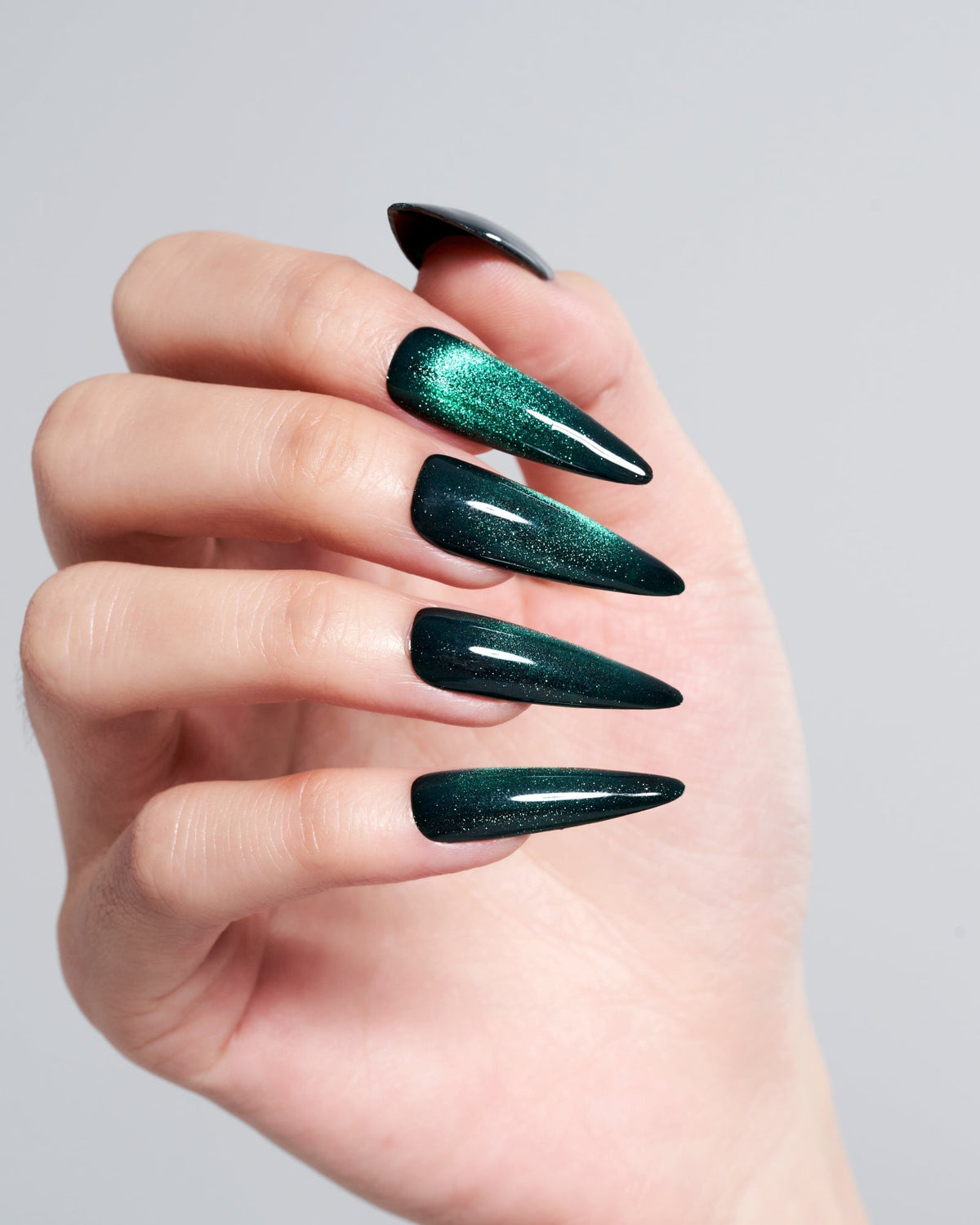 KOSBLING nail studio — Cat Eye / Emerald / Long Stiletto