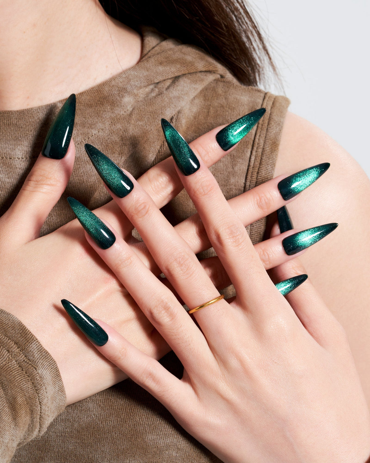 KOSBLING nail studio — Cat Eye / Emerald / Long Stiletto