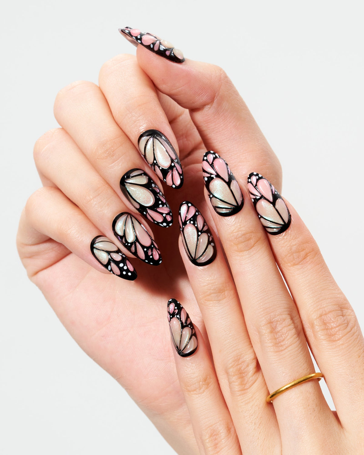 KOSBLING nail studio — Visible Wings