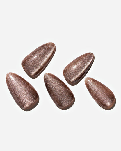 KOSBLING nail studio — Cat Eye / Flat White