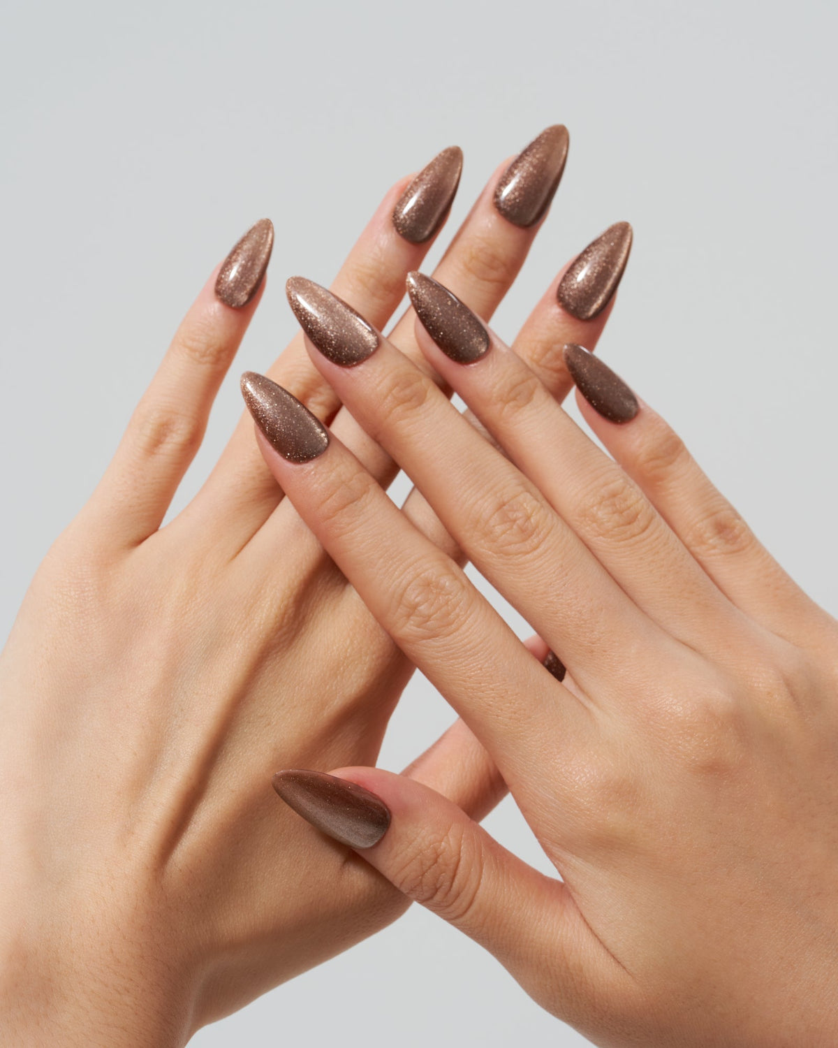 KOSBLING nail studio — Cat Eye / Flat White