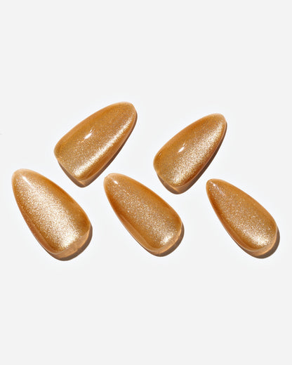 KOSBLING nail studio — Cat Eye / Butter Latte