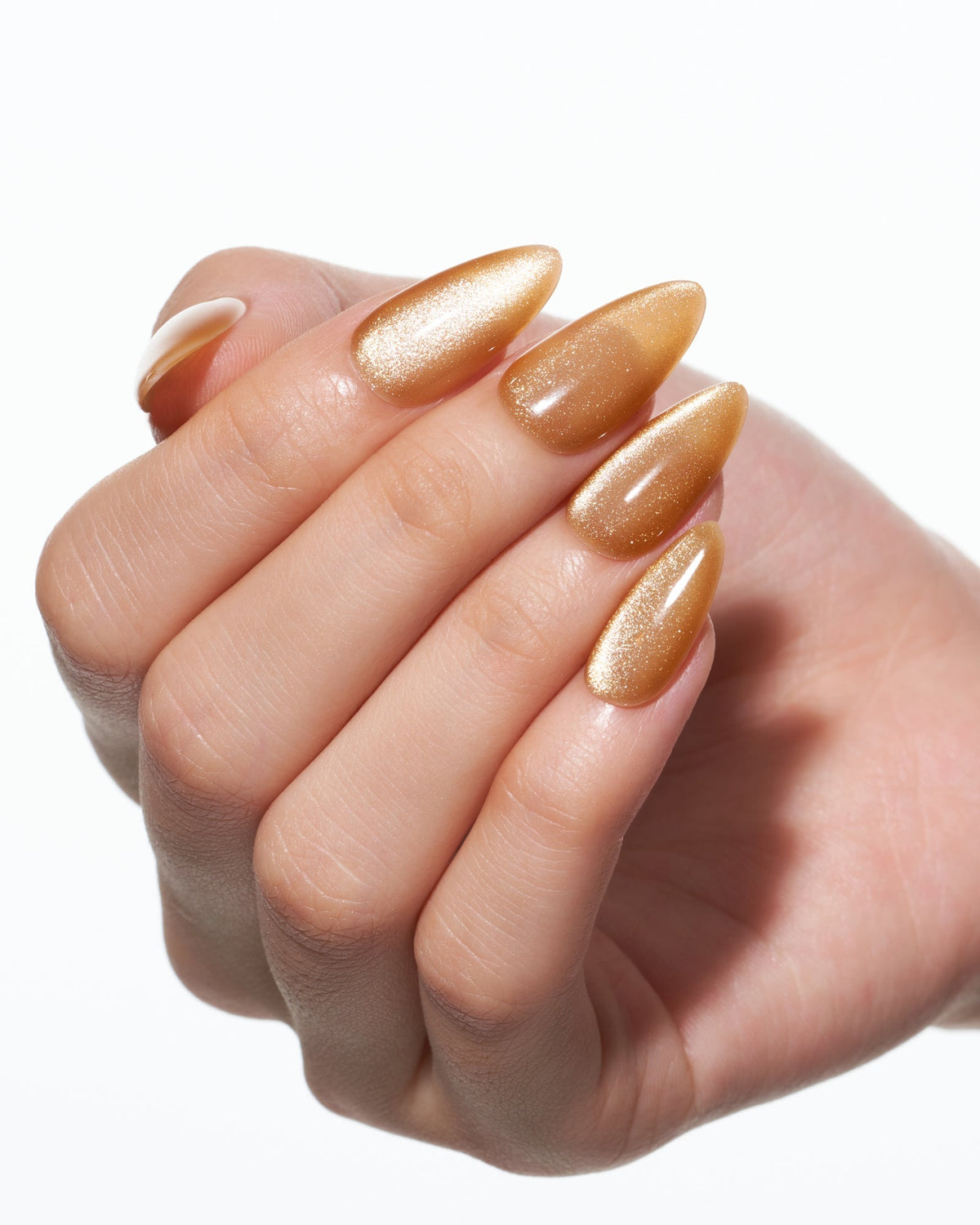 KOSBLING nail studio — Cat Eye / Butter Latte
