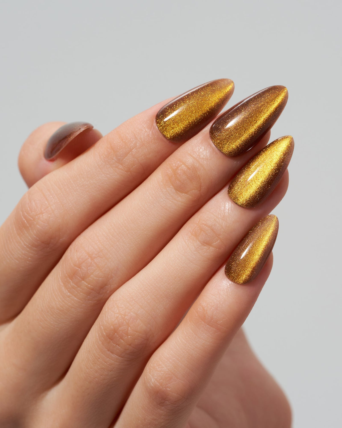 KOSBLING nail studio — Cat Eye / Macchiato