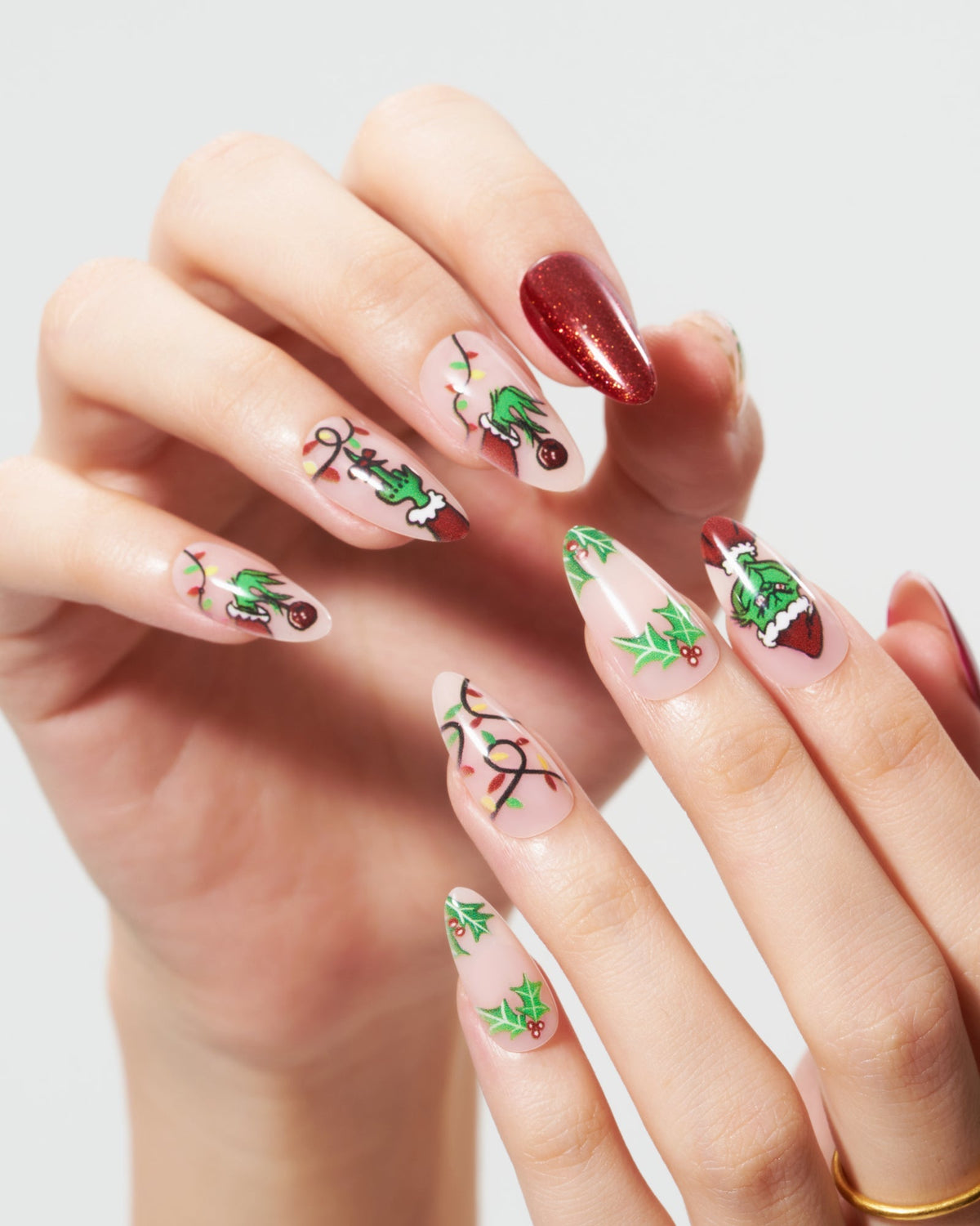 KOSBLING nail studio — Spooky Christmas