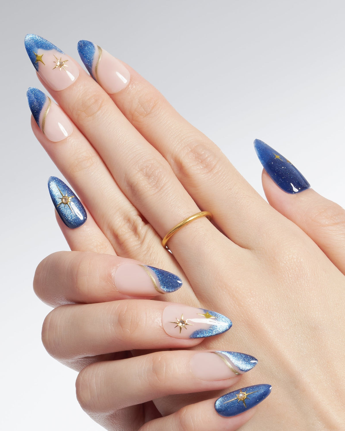 KOSBLING nail studio — Cat Eye / Moonrise Magic