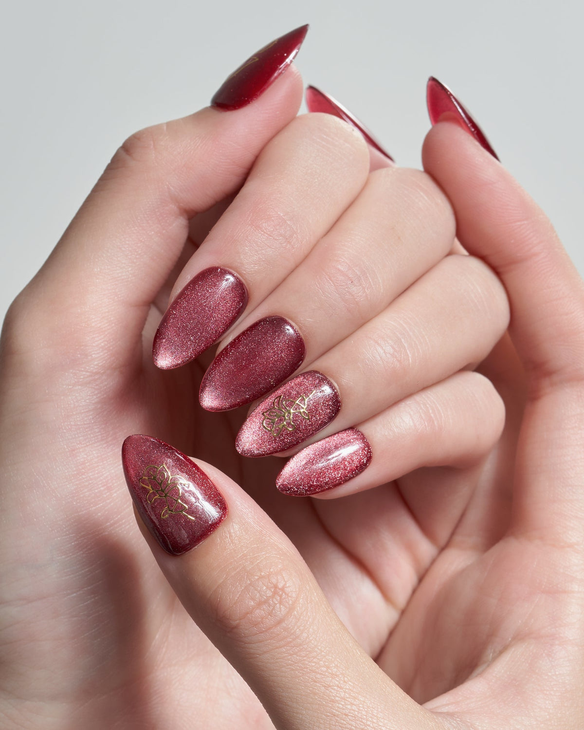 KOSBLING nail studio — Cat Eye / Secret Adoration