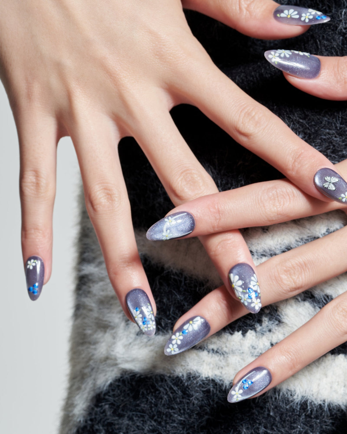 KOSBLING nail studio — Cat Eye / Azure Velvet