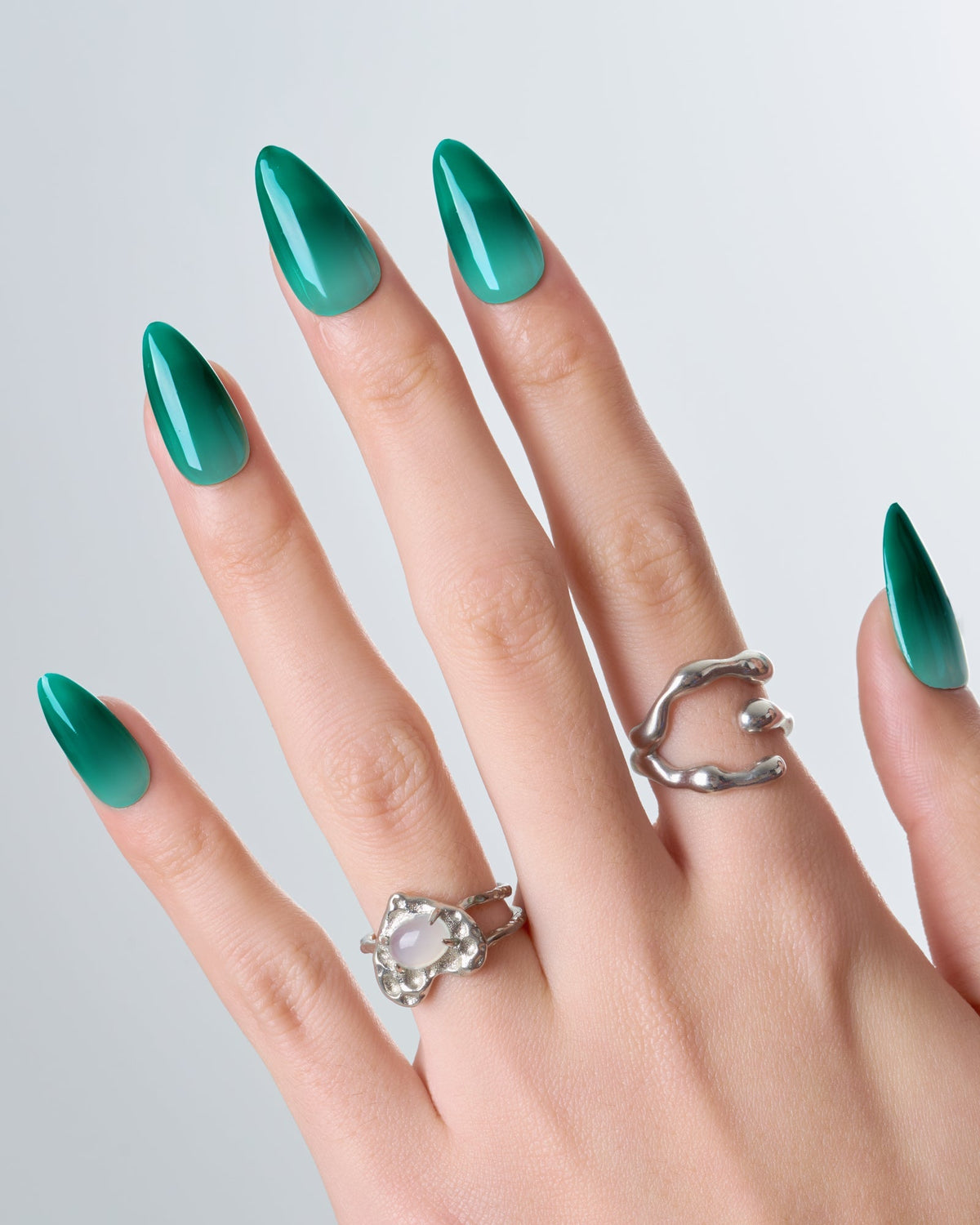 KOSBLING nail studio — Thermo / Sea Green