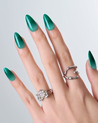 KOSBLING nail studio — Thermo / Sea Green
