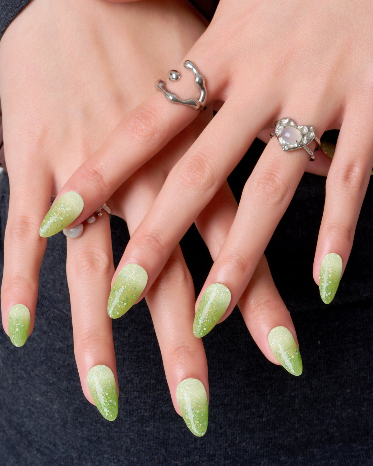 KOSBLING nail studio — Thermo / Pale Green