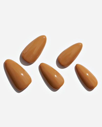 KOSBLING nail studio — Caramel Cream