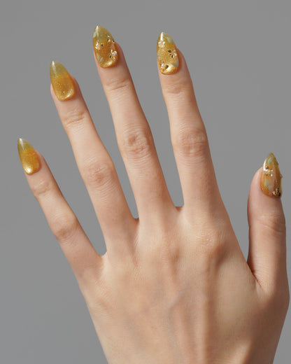 KOSBLING nail studio — Cat Eye / Lemon Glowleaf