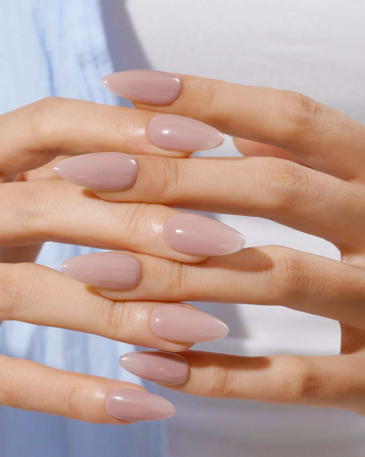 KOSBLING nail studio — First Kiss / Medium Almond