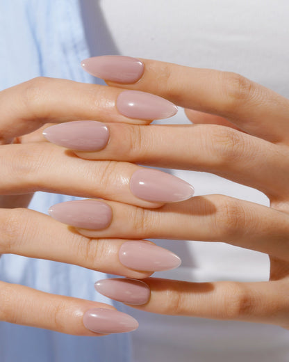 KOSBLING nail studio — First Kiss / Medium Almond
