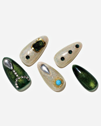KOSBLING nail studio — Cat Eye / Desert Jewel