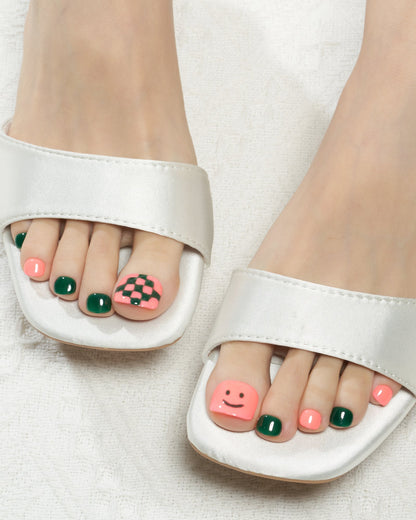 KOSBLING nail studio — Toe Nali / Minty Blush