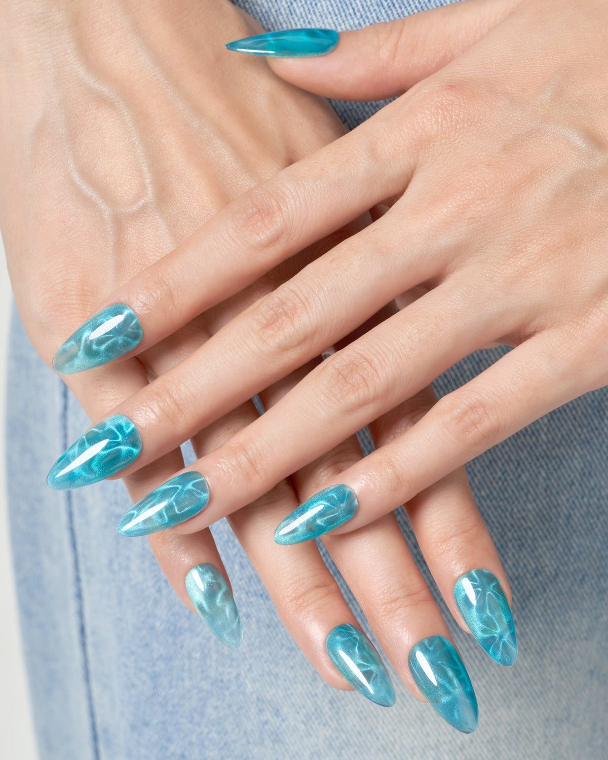 KOSBLING nail studio — Cat Eye / Skyshine