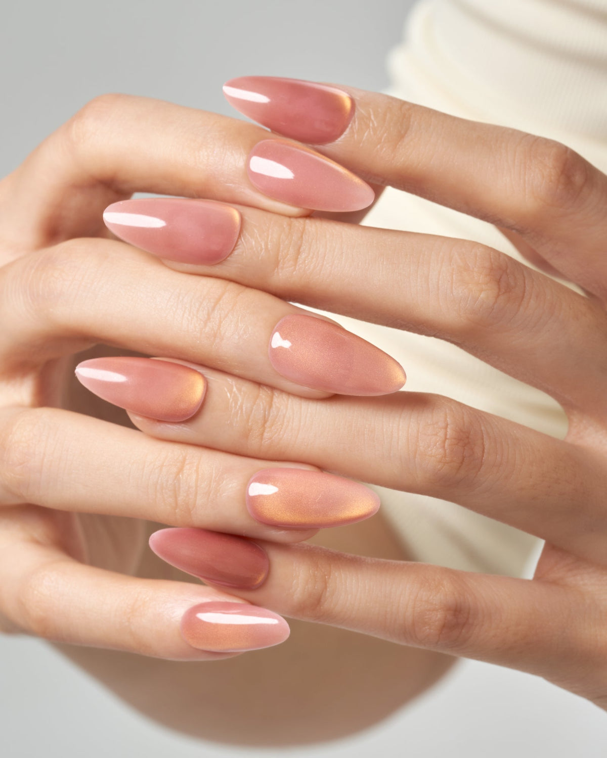 KOSBLING nail studio — Cat Eye / Lemon Blush