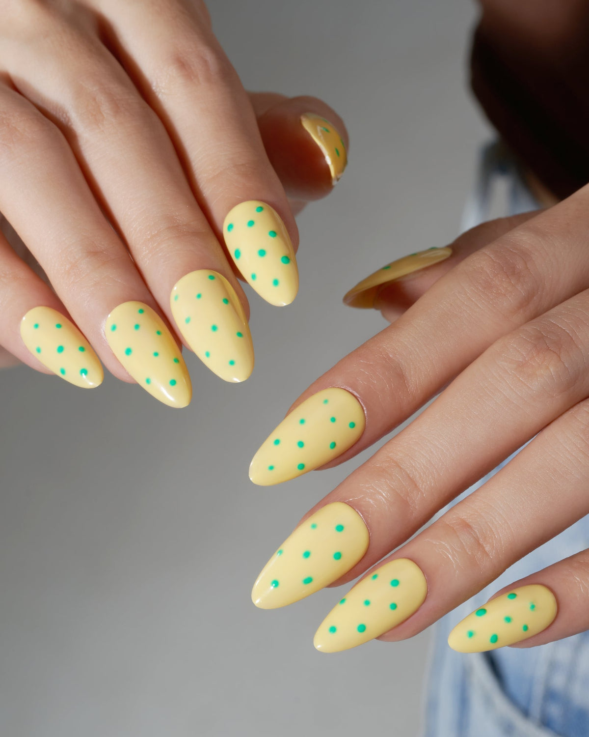 KOSBLING nail studio — Sunny Dot