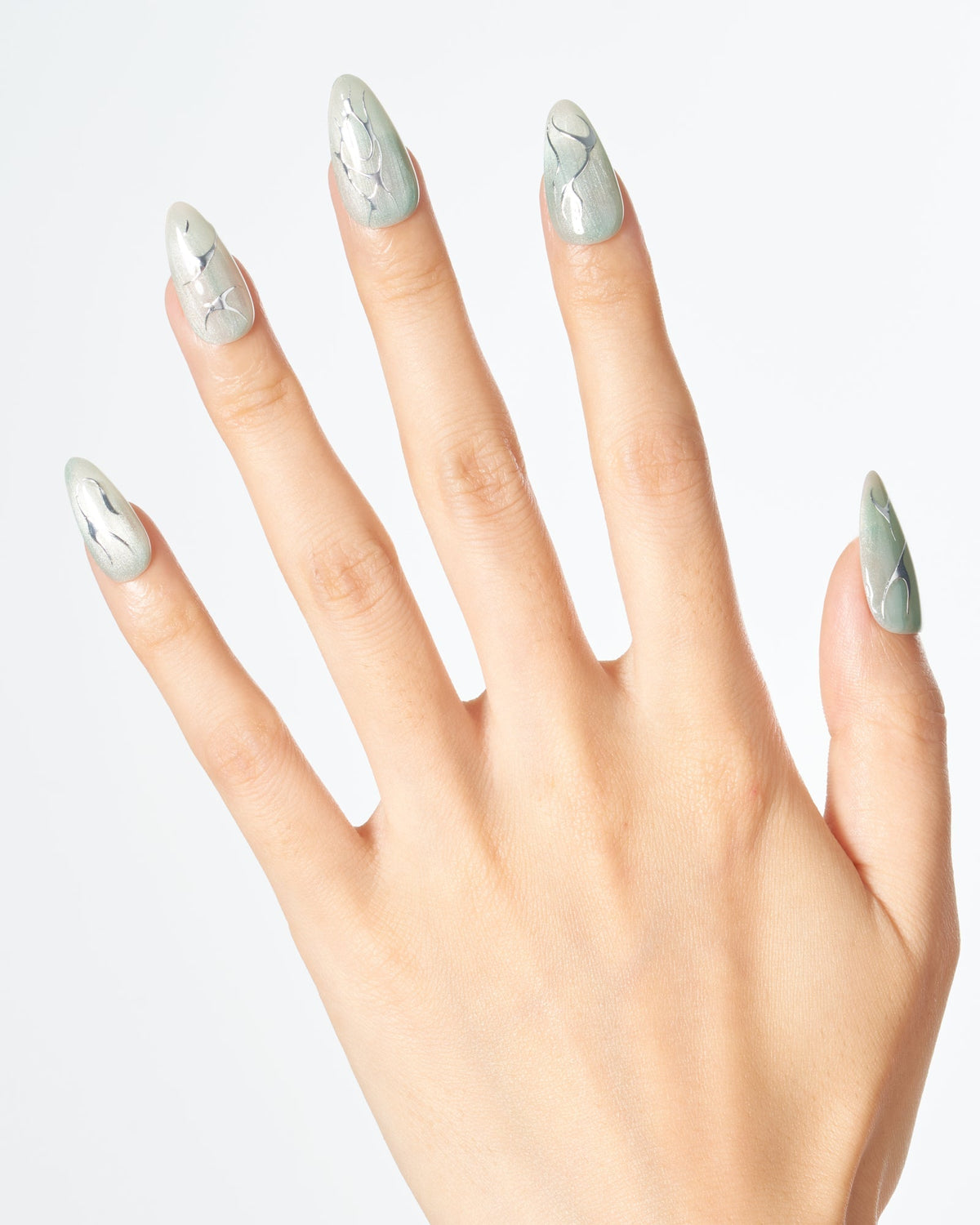 KOSBLING nail studio — Cat Eye / Frozen Dream