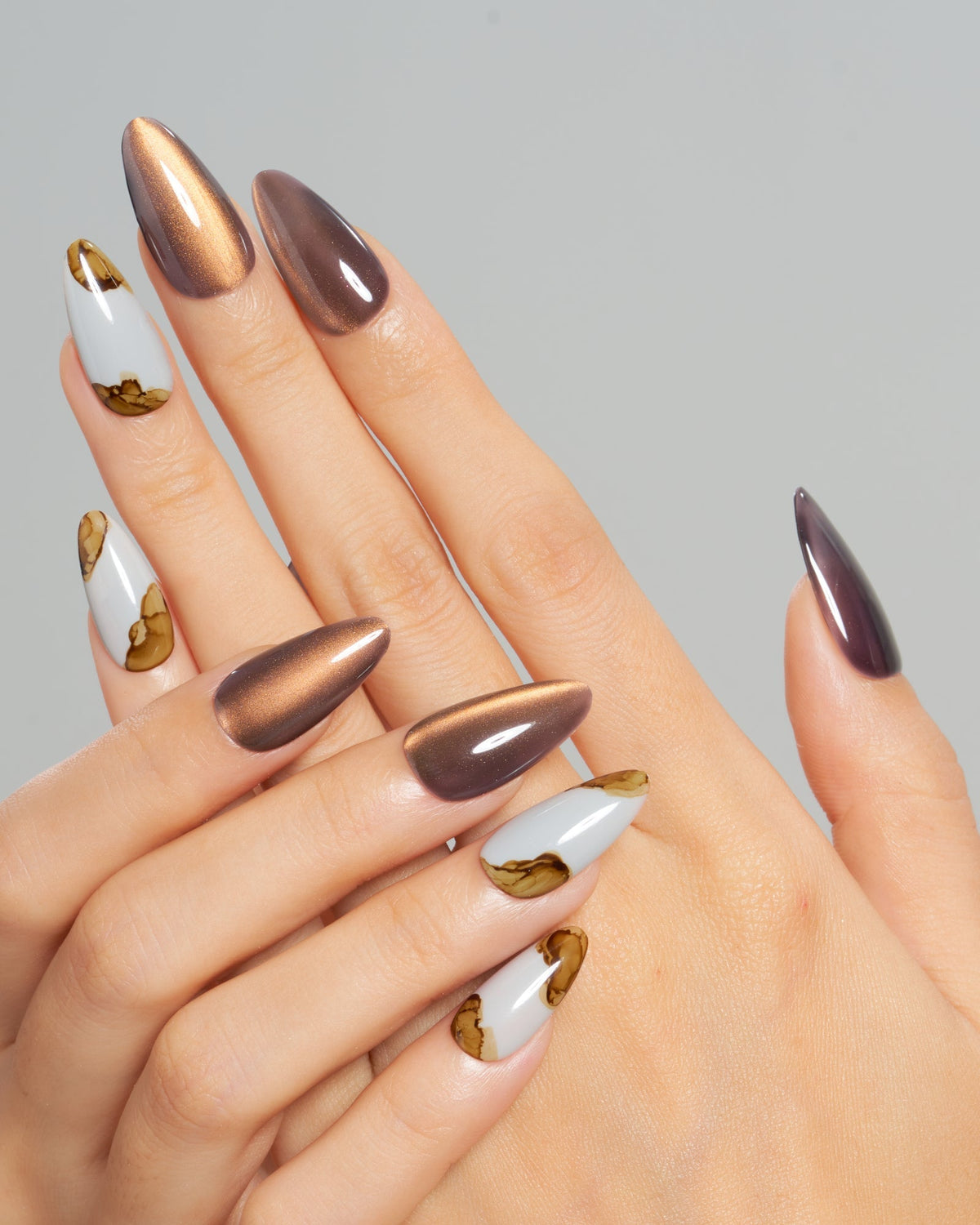 KOSBLING nail studio — Cat Eye / Hazel Mirage