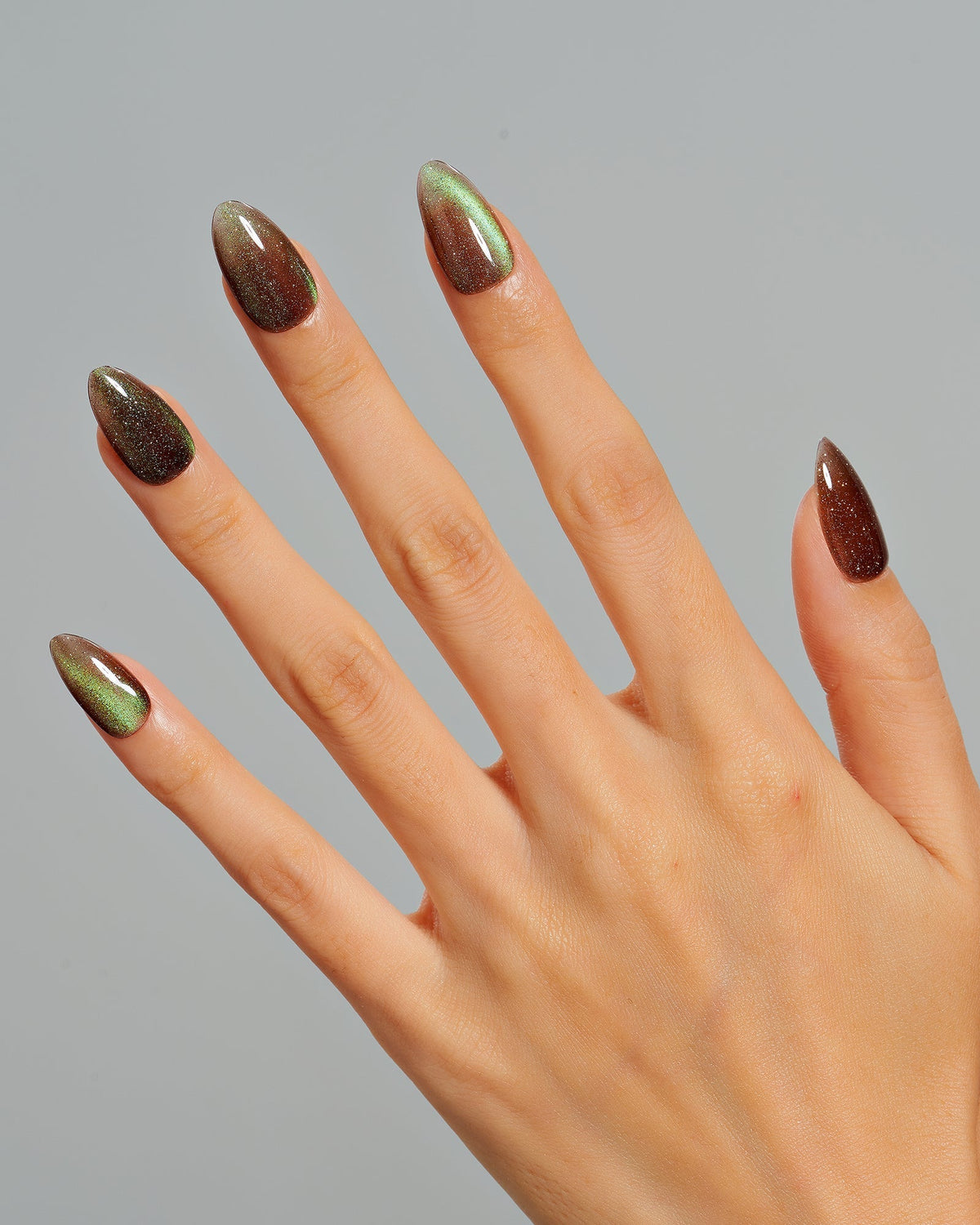 KOSBLING nail studio — Cat Eye / Latte Lens