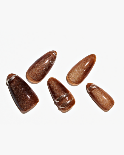 KOSBLING nail studio — Cat Eye / Velvet Latte