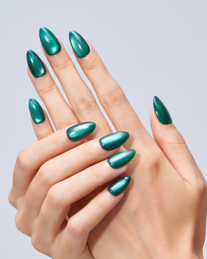 KOSBLING nail studio — Cat Eye / Lush Oasis