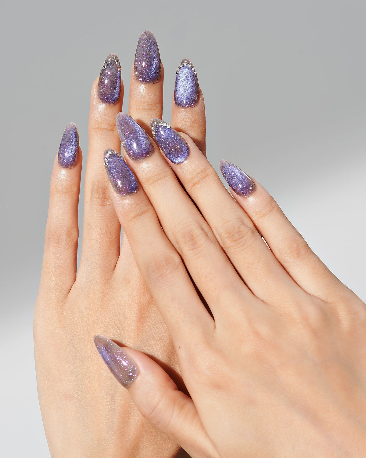 KOSBLING nail studio — Cat Eye / Iris Shimmer