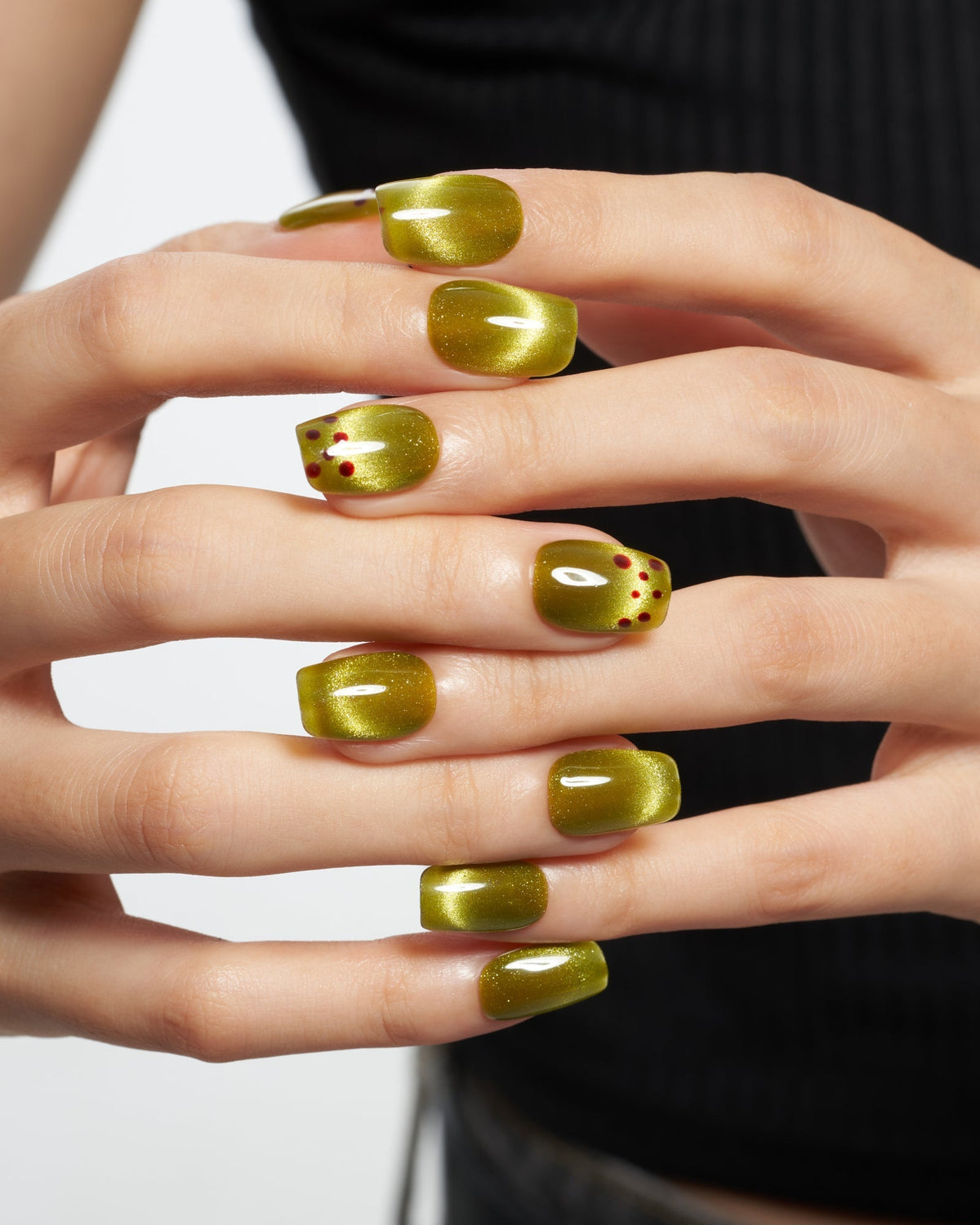 KOSBLING nail studio — Cat Eye / Kiwi Kiss