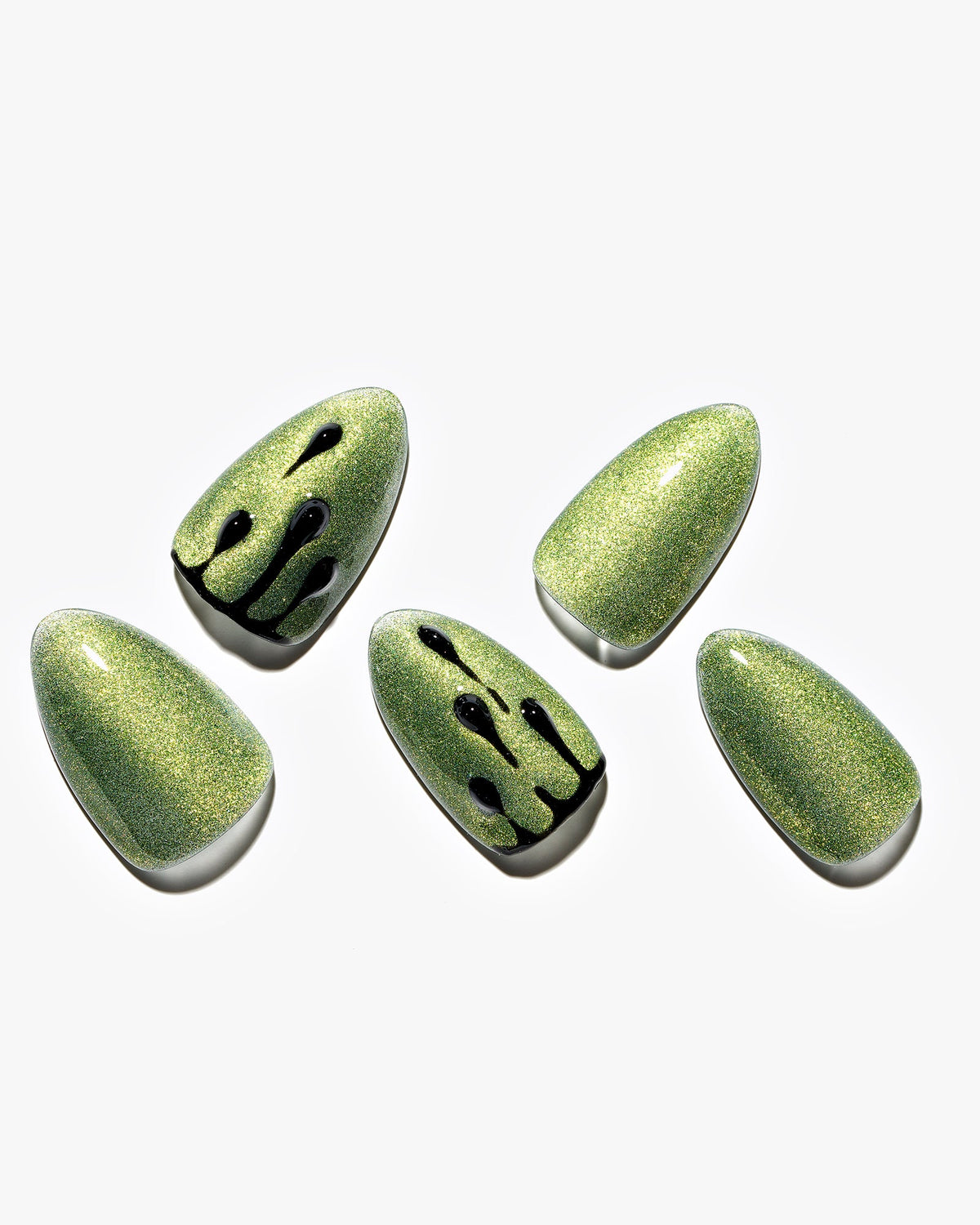 KOSBLING nail studio — Cat Eye / Venomous Green / Short Almond