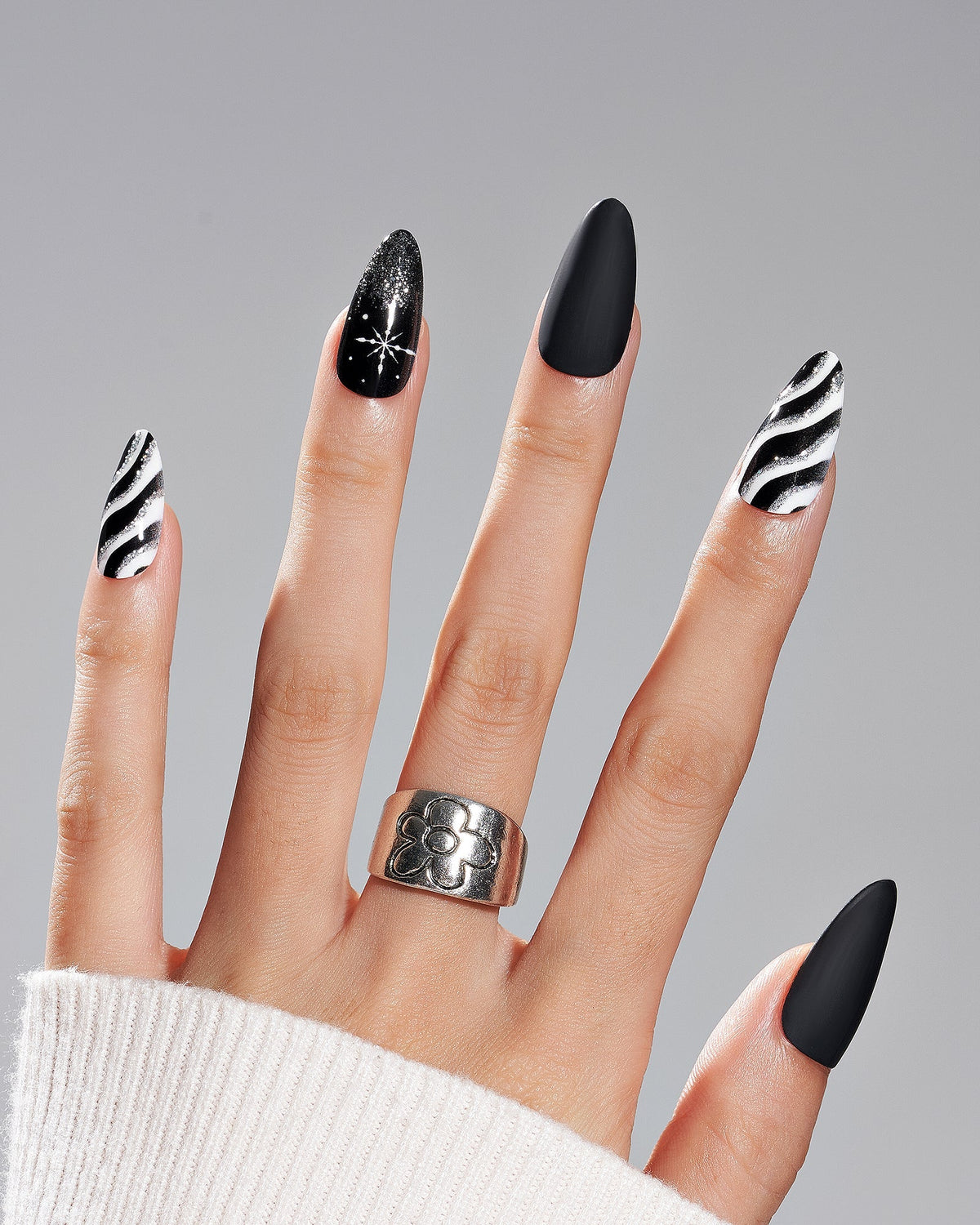 KOSBLING nail studio — Sip & Sparkle+